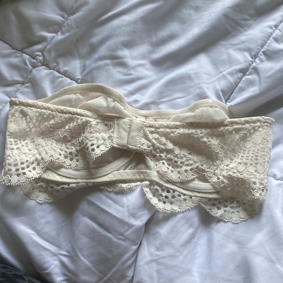 Victoria’s Secret Lace Bandeau Bra Size Small | Strapless & Unpadded | - Picture 4 of 8